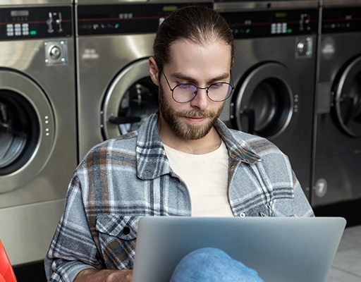 Smart Laundry Business Management Through AI Integration